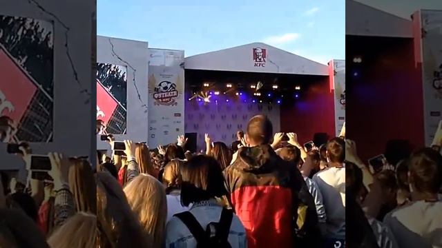 Футбатл:(Москва , Парк горького:) L'One выступает смотреть онлайн