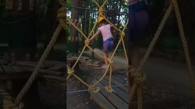 Альпин парк. Веревочный парк. Мотузковий парк.