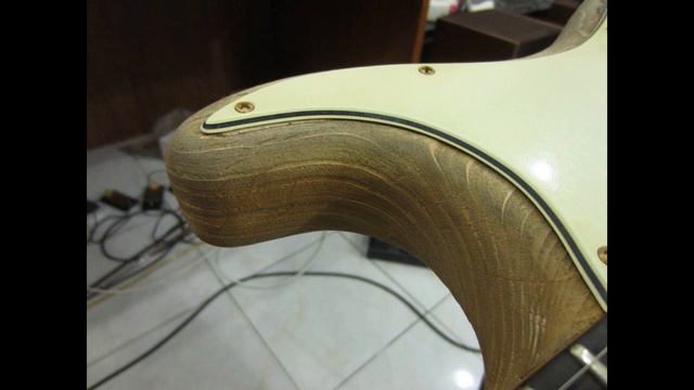 John Mayer Guitar Black One Tribute By Fender смотреть онлайн