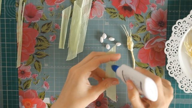 Колоски своими руками. Скрапбукинг. Мастер класс. Цветы из бумаги. смотреть онлайн