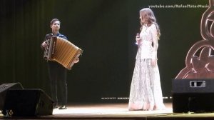Алия Карачурина восхитительно поет под баян старую татарскую песню!