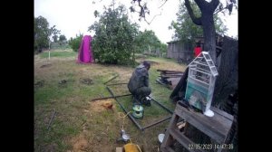 Самое дорогое здание на участке.