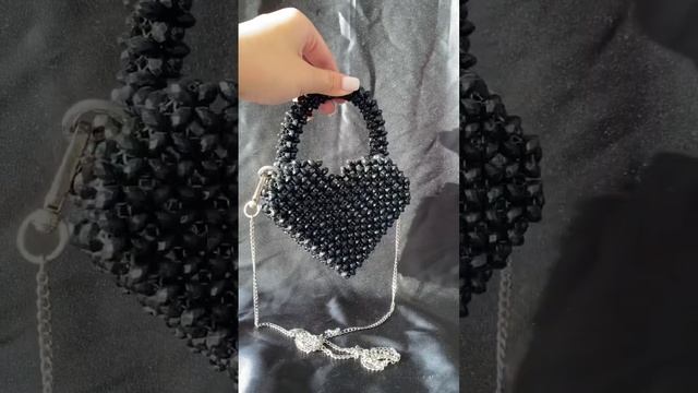 Быстрый обзор сумочек из бусин ручной работы? Все сумочки из видео в наличии, для заказа в директ? смотреть онлайн