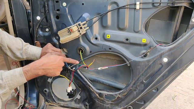 car Power windows up down in slow speed problem Raja Auto смотреть онлайн