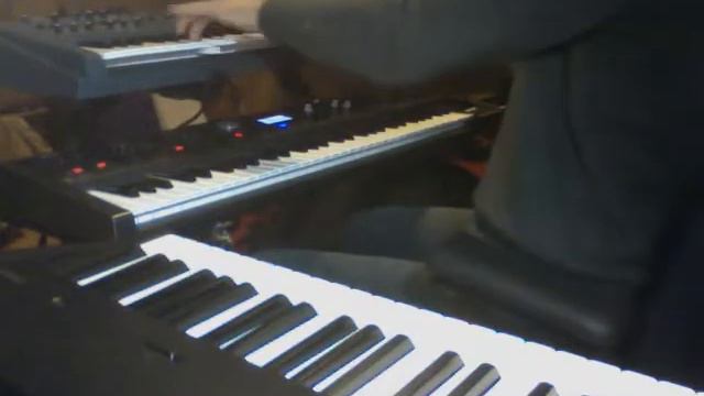 ROLAND VR-09 and Roland JP8000 JAM! (Video is mirrored!) JP JAM смотреть онлайн