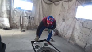 Подготовка и установка заднего стекла на крышку багажника Daewoo Matiz.