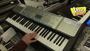 Casio LK-220 - med inbyggd pianoskola!