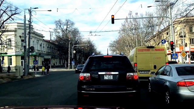 Настоящий Кишинев, Молдова, январь 2017 -центр города Кишинев смотреть онлайн