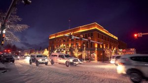 Aspen Colorado Cinematic Walking Tour through the Christmas decorated famous ski town 4K