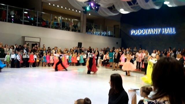 Танцювальний марафон, Юніори 1Е, 1/4, Танго смотреть онлайн