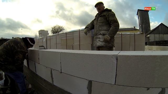 ПРАВИЛЬНАЯ КЛАДКА ГАЗОСИЛИКАТНЫХ БЛОКОВ НА КЛЕЙ И ОСОБЕННОСТИ.