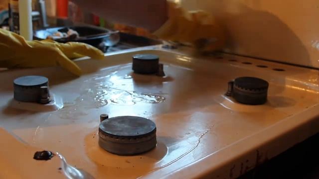 Мою кастрюли и газовую плиту.Приготовила блины.Организация хранения.Мою холодильник. Уборка.Готовка смотреть онлайн