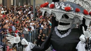 ☠️?Así se Celebra cada vez mas el Dia de Muertos en el Mundo - Dia de Muertos  Tradición Mexicana