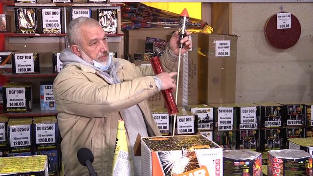 Щоб свято не завершилося в лікарні: харків'янам розповіли, як обирати петарди і ракети