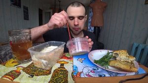 МУКБАНГ АСМР САЛАТ СЕЛЬД ПОД ШУБОЙ / САЛАТ МИМОЗА / ЯЙЦО / САМСА С КУРИЦЕЙ/ EATING ASMR Mukbang #472