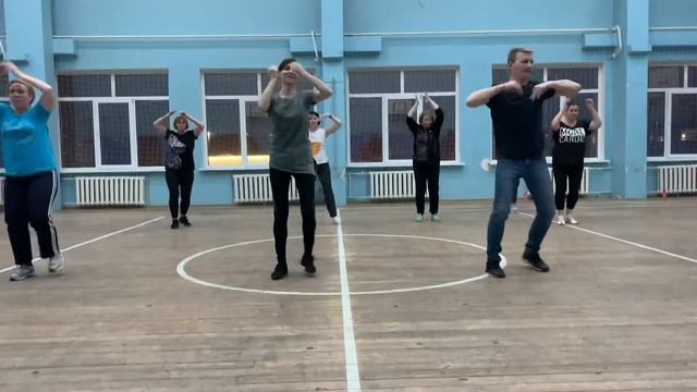 Разминка перед Сальсой смотреть онлайн