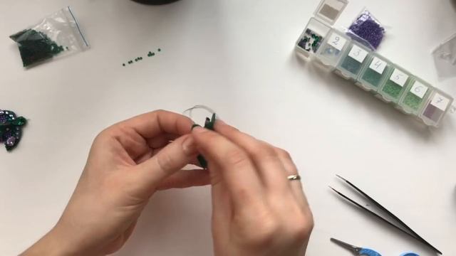 Брошки-мошки из кристаллов, бисера, фетра | Как сделать модную брошку | Crystal brooch DIY