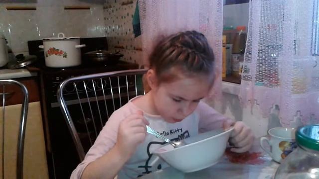 Маргарита кушает суп смотреть онлайн