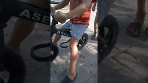 как сделать чтобы у велика был звук мотоцикла?