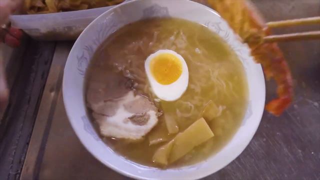 Still working at 90 years old! How these Japanese do it! смотреть онлайн