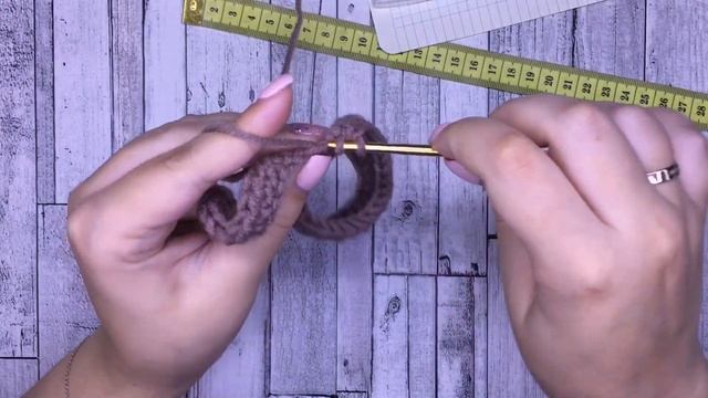 Мастер класс - Вязаная шапка с ушками крючком