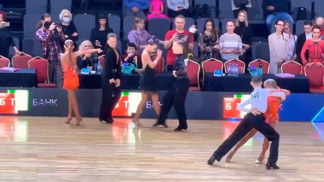 Михаил Люсиков и Мария Пышная Minsk Open 2021 Юниоры 1 Open Cha-Cha-Cha смотреть онлайн