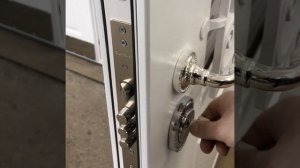 Арочная парадная дверь с терморазрывом. #Двери #Коттедж #параднаягруппа #Дверисковкой