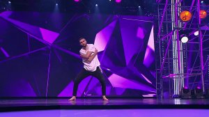 Танцы: Сослан Дзлиев (V7 - Ноты) (сезон 4, серия 2)