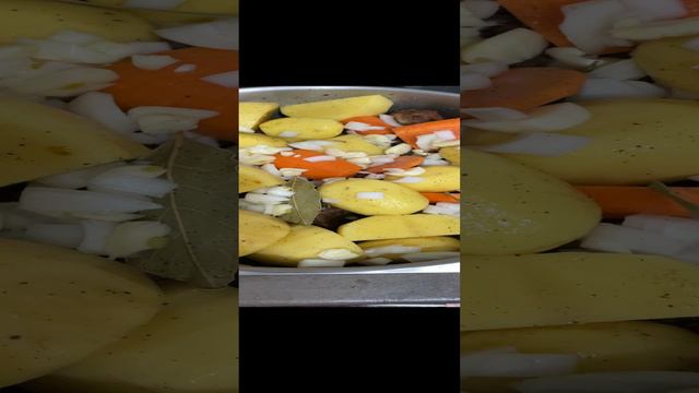 Свиные ребра с картошкой и луком. Часть 2. смотреть онлайн