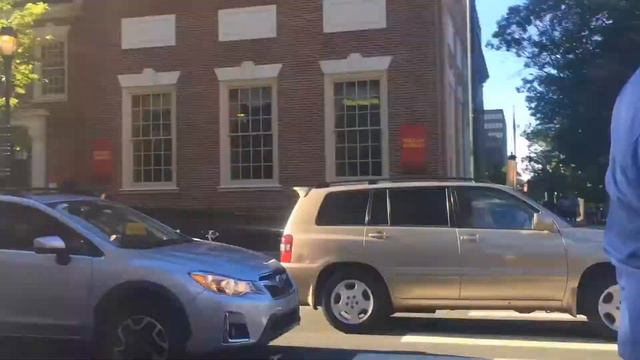 A Day At M Restaurant & Morris House Hotel смотреть онлайн