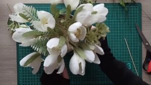 Букет подснежников из конфет и гофрированной бумаги/Букет из конфет своими руками/DIY