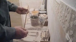 Как отрезать узкую полоску плитки.