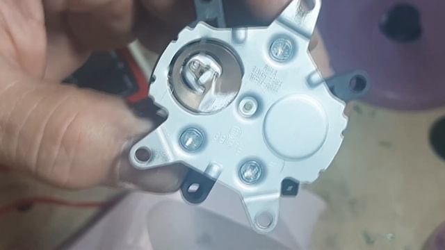 Электрочайник SATURN не включается. смотреть онлайн