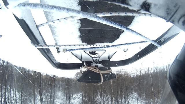едем на снегоходах по лесу смотреть онлайн