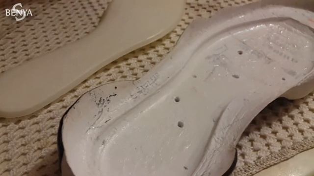 Реставрация кроссовок своими руками на примере Air Jordan 12 "Playoff" смотреть онлайн