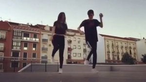 Прикольно танцуют