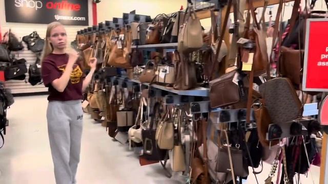 Влог Отдых на озере Монро Американские магазины накануне праздников смотреть онлайн