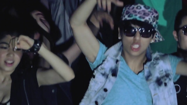 CRISPI CRUNCH-Trumbs up смотреть онлайн