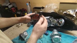 Улучшение света фар на Volvo XC 60 (установка би ксенона Hella)