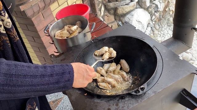 Сочный ЧАХОХБИЛИ по-Грузински из Курицы в Казане на Костре.Самый Вкусный и самый Ароматный Рецепт смотреть онлайн