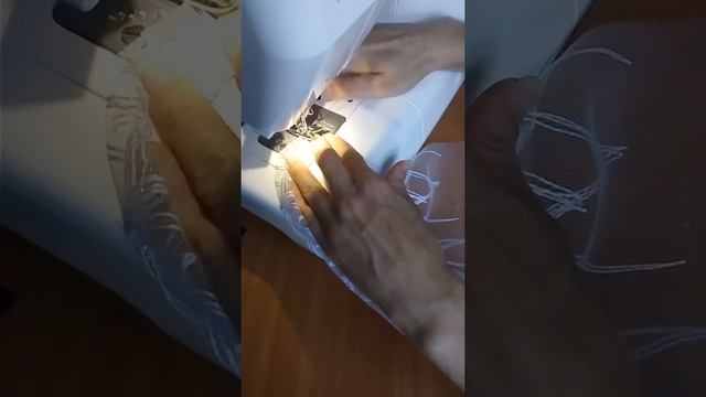 Шьем тюль. Обработка боковых срезов тюли. Как пошить тюль. Как пошить боковые стороны тюли