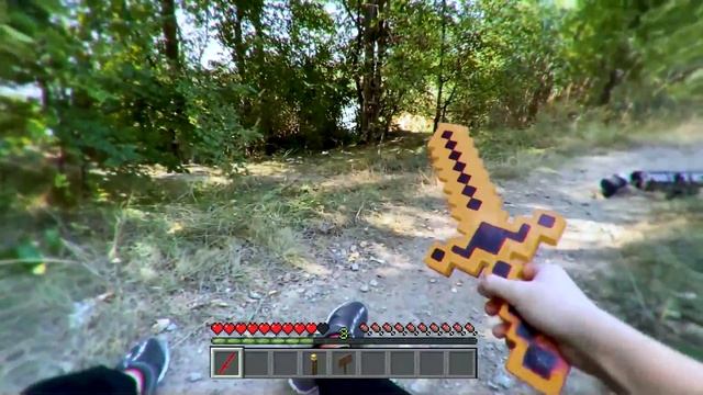 Minecraft in Real Life POV BATTLE or LOVE? - Alex Realistic MInecraft Texture Pack смотреть онлайн