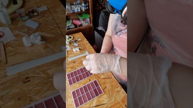 Изготовление домино из эпоксидной смолы