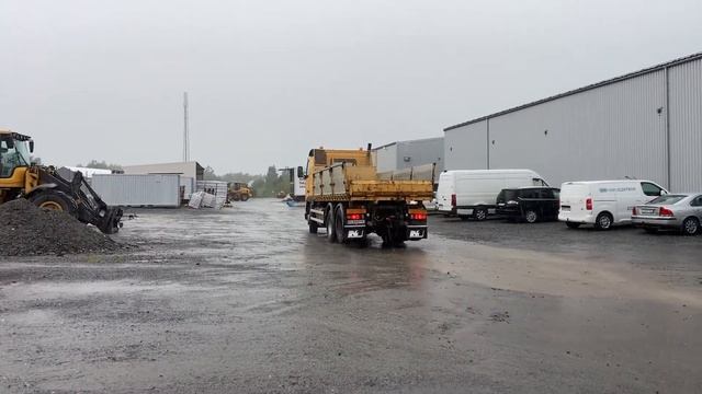Köp Lastbil Volvo FH12 med tippflak på Klaravik смотреть онлайн