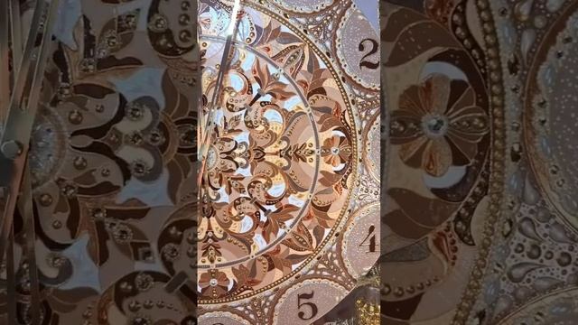 Интерьерные настенные часы ! 55см Бесшумный механизм . #точечнаяроспись #декоративнаяроспись