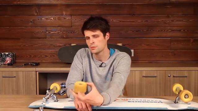Как поменять колеса и подшипники на скейте смотреть онлайн