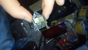 ГОРИТ ГАБАРИТ И СТОПЫ ОДНОВРЕМЕННО РЕШЕНИЕ ВАЗ 2101