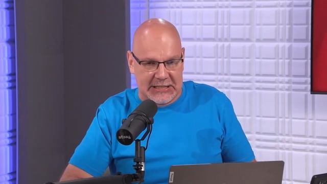 Анекдот про человека-мотылька и анекдот про эстонца и золотую рыбку.