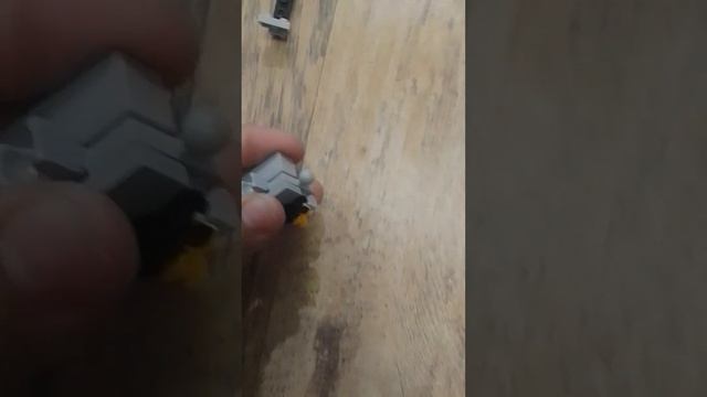 Делаем эндоскелет из лего в стиле фнаф.