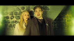 Упавший метеорит превратился в девушку, и мужчина взял ее домой в качестве своей жены